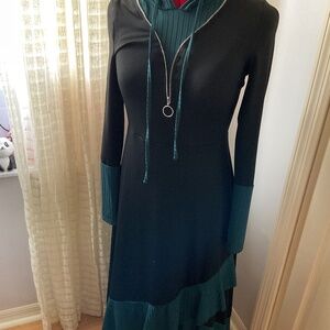 Black and Green hoodie dress Size S